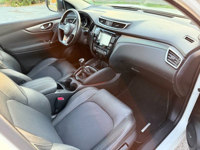 Nissan Qashqai 1.6 dCi 2WD Tekna (20)