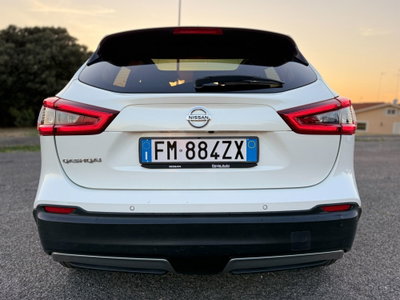Nissan Qashqai 1.6 dCi 2WD Tekna (7)