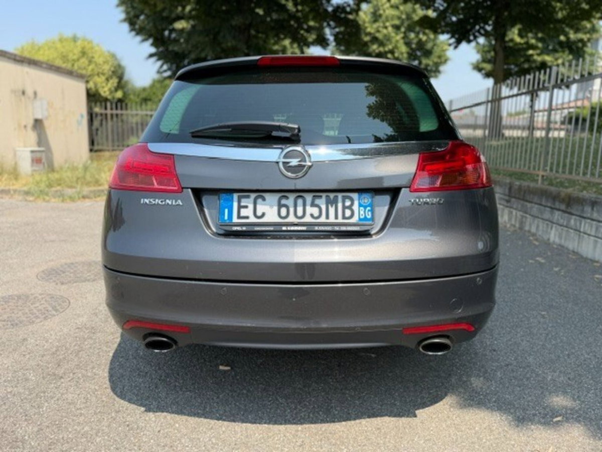 Opel Insignia Station Wagon Turbo 180CV Sports Elective (5)