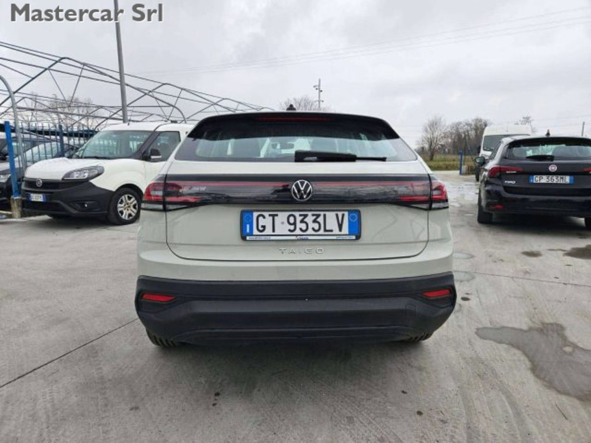 Volkswagen Taigo 1.0 TSI 110 CV DSG R-Line (5)