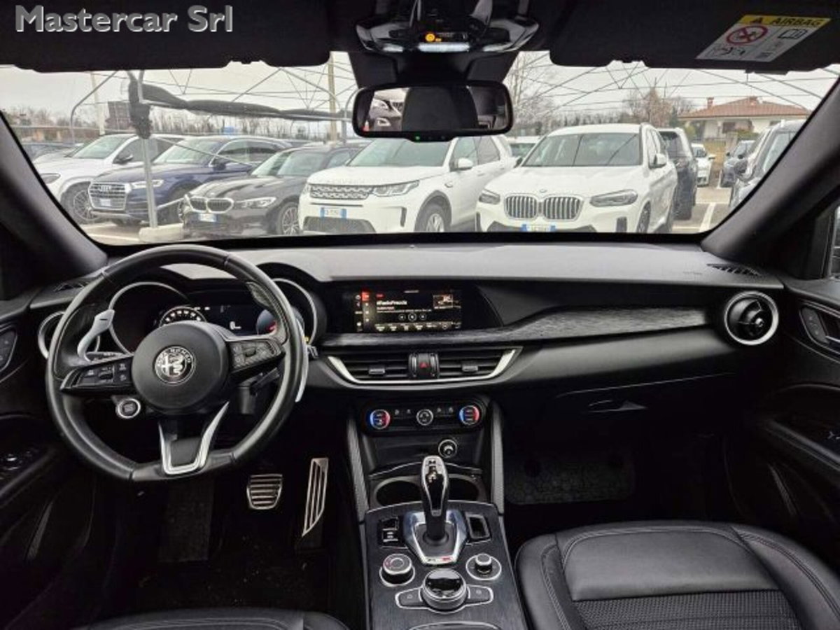Alfa Romeo Stelvio 2.2 t Sprint rwd 160cv auto (13)