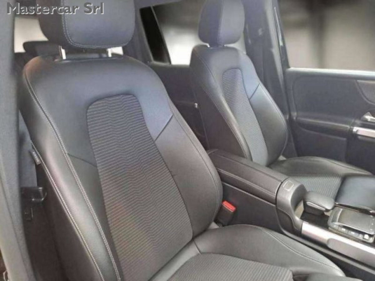 Mercedes-Benz GLB 200 d Automatic 4Matic Sport Plus (10)