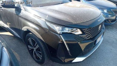 Peugeot 3008 Hybrid 225 e-EAT8 GT Pack (2)