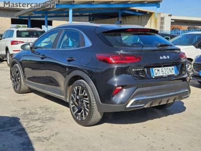 Kia XCeed 1.6 crdi mhev Business 136cv dct (4)