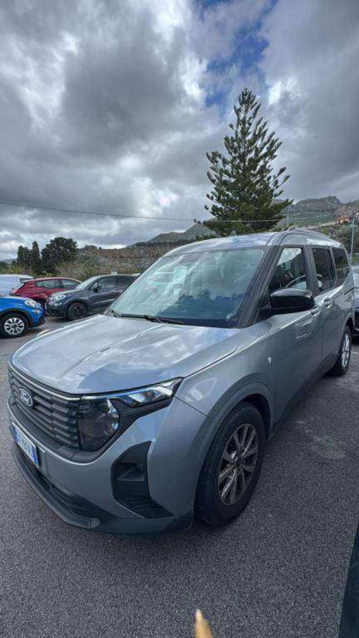 Ford Tourneo Courier 1.0 EcoBoost 100 CV Titanium