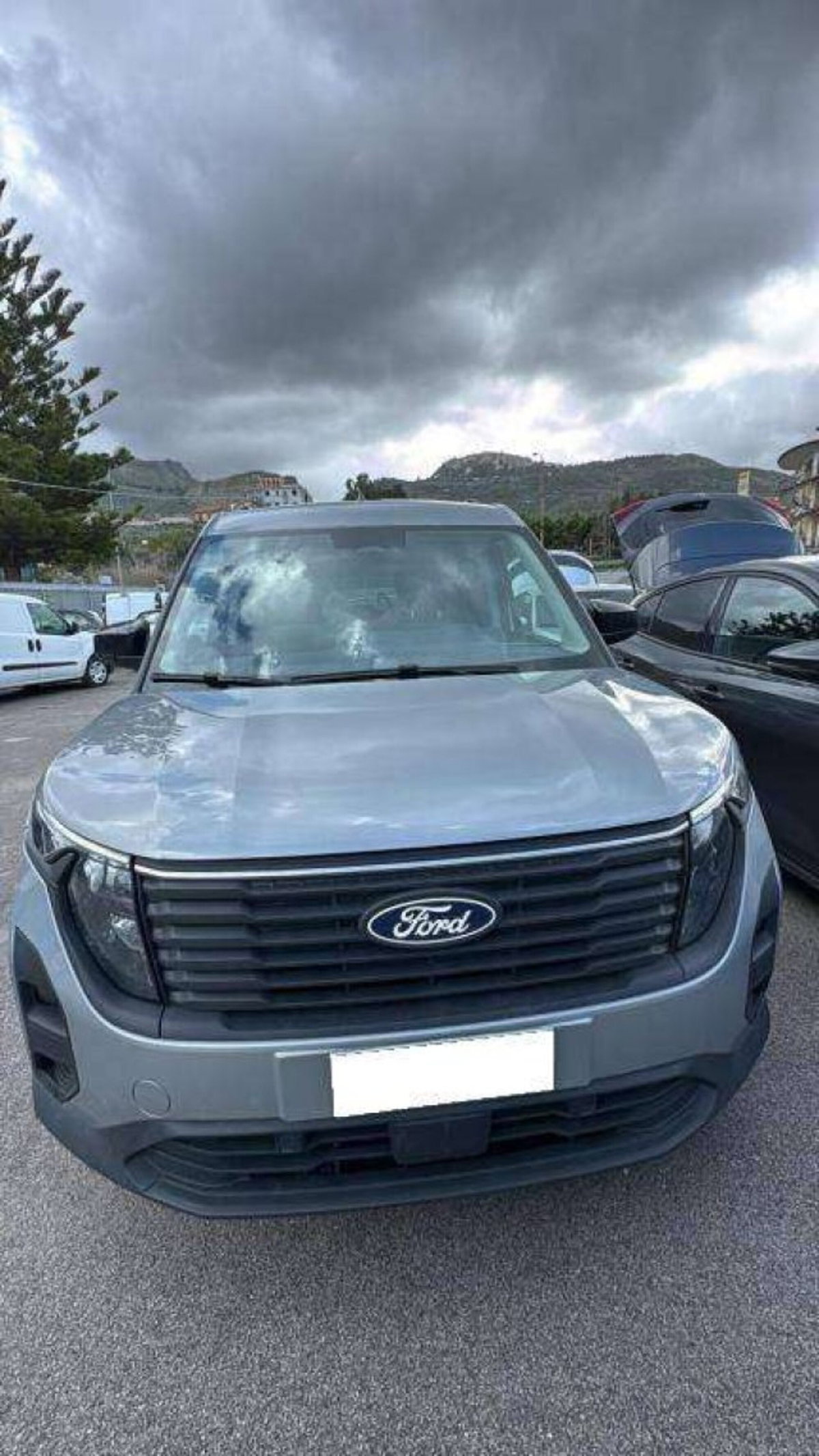 Ford Tourneo Courier 1.0 EcoBoost 100 CV Titanium (2)
