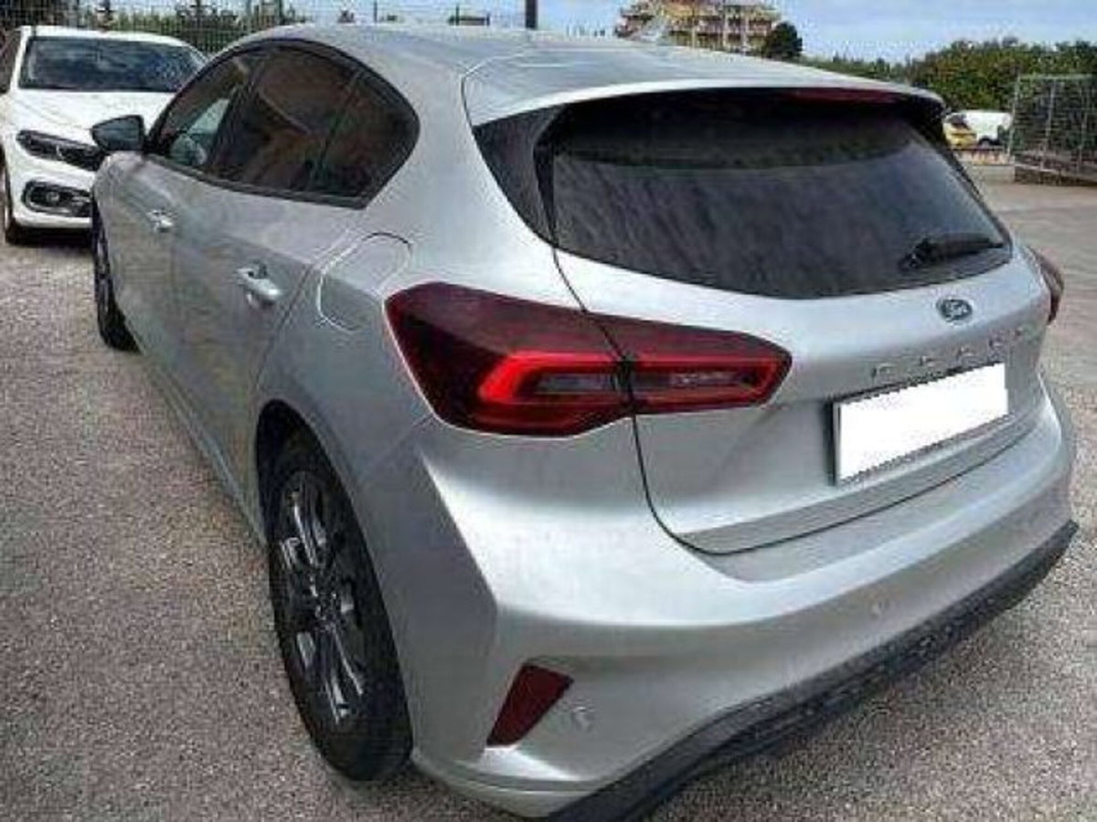 Ford Focus 1.0t ecoboost h ST-Line 155cv powershift (4)