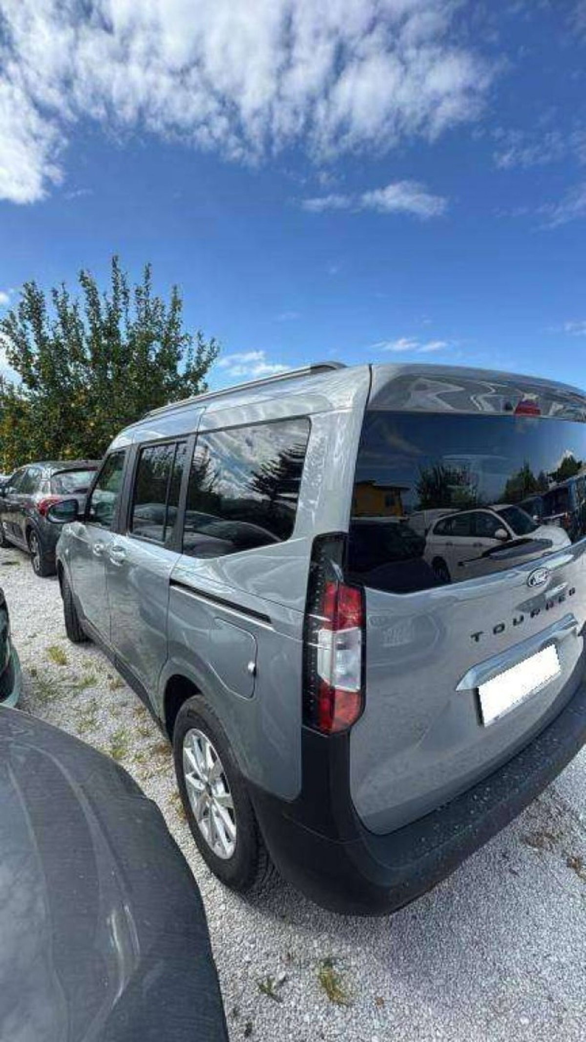 Ford Tourneo Courier 1.0 EcoBoost 100 CV Titanium (5)