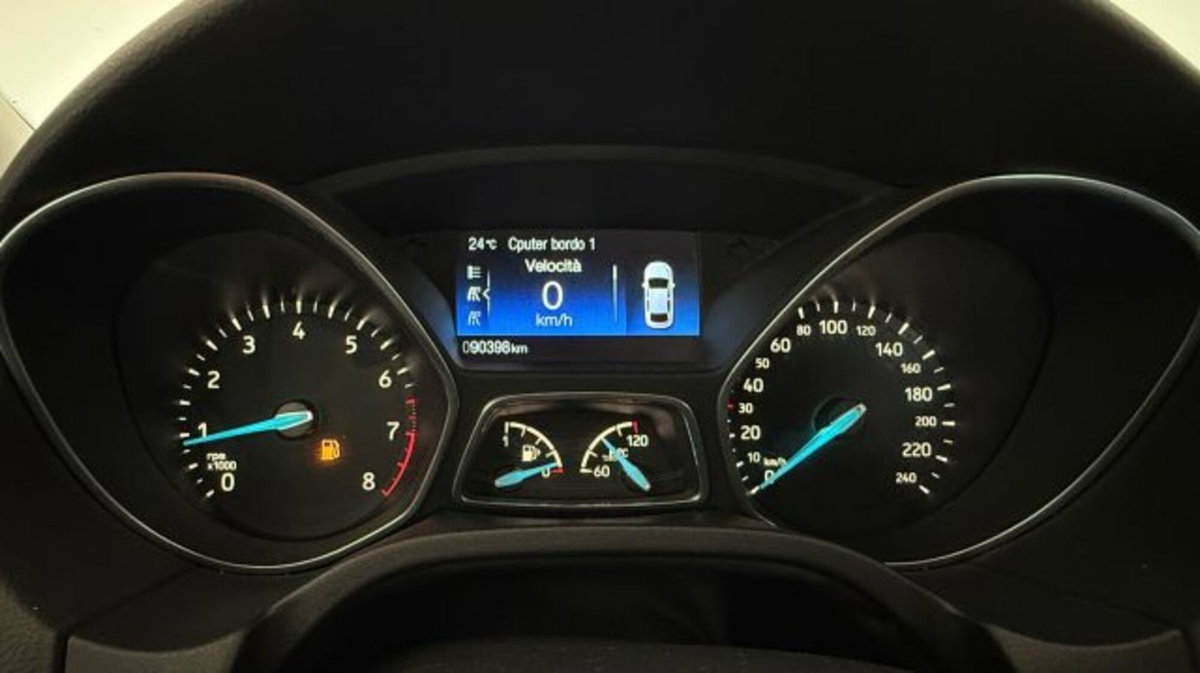 Ford Focus 1.6 120 CV GPL Titanium (15)