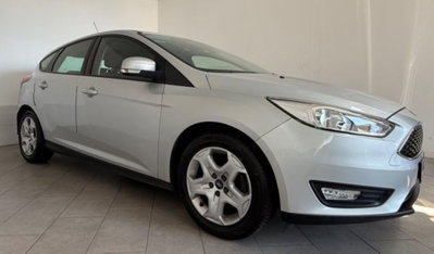 Ford Focus 1.6 120 CV GPL Titanium (2)