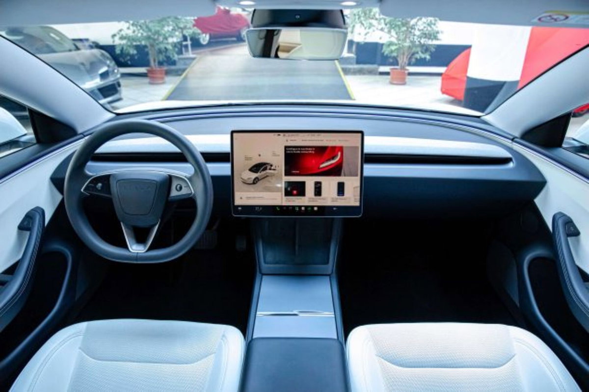 Tesla Model 3 Model 3 Long Range RWD (11)