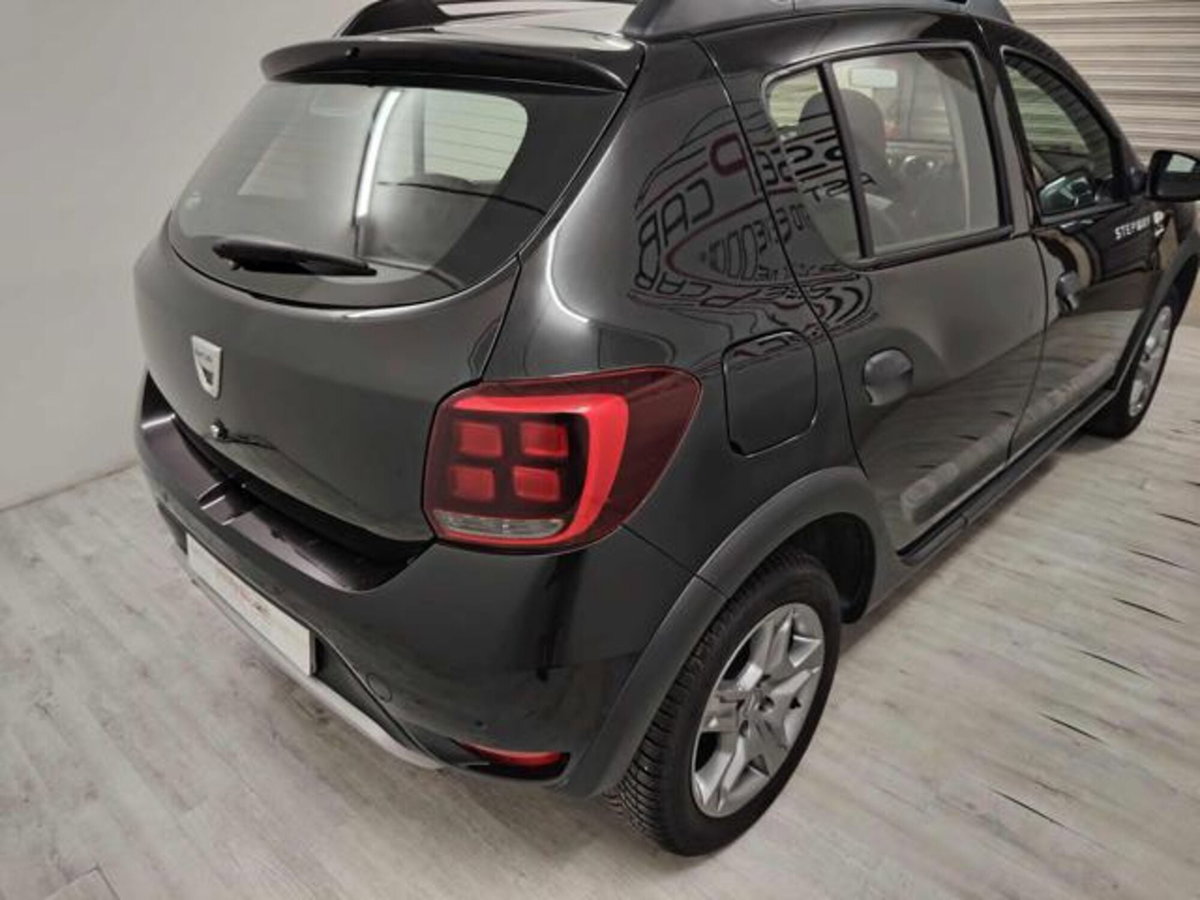 Dacia Sandero 0.9 TCe 12V TurboGPL 90CV Start&Stop Comfort (4)