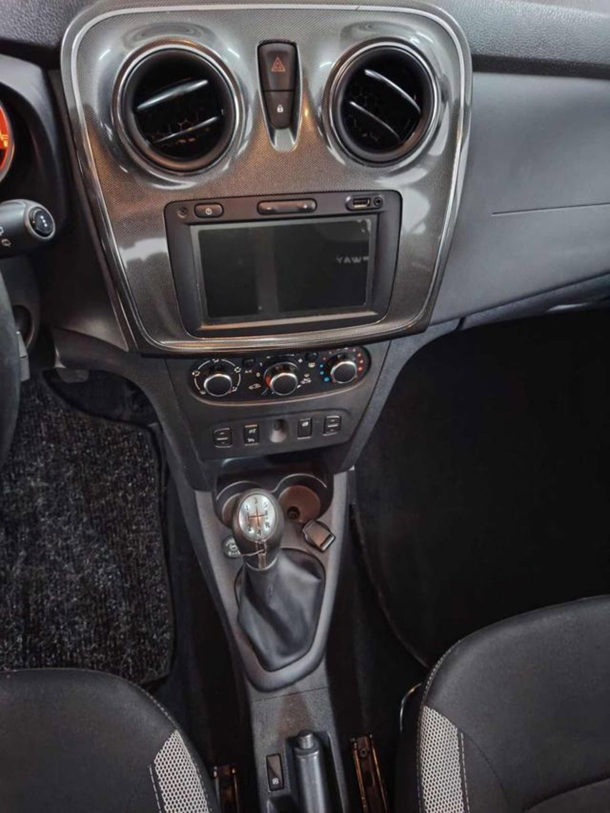 Dacia Sandero 0.9 TCe 12V TurboGPL 90CV Start&Stop Comfort (7)