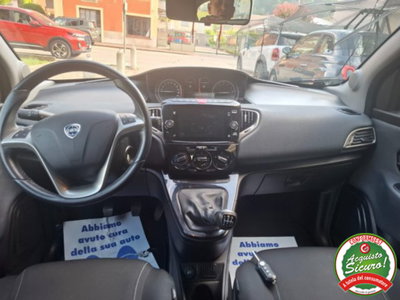 Lancia Ypsilon 1.0 FireFly 5 porte S&S Hybrid Ecochic Gold (12)