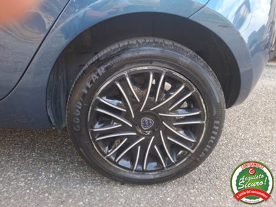 Lancia Ypsilon 1.0 FireFly 5 porte S&S Hybrid Ecochic Gold (8)
