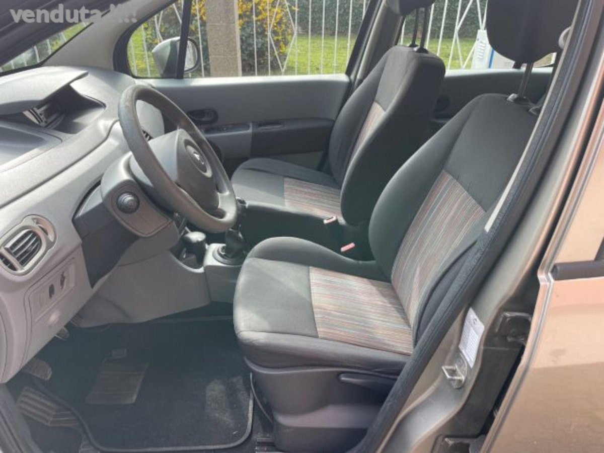 Renault Modus 1.2 16V TCE Dynamique (11)