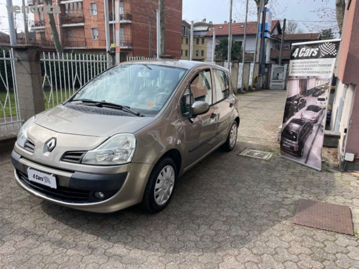 Renault Modus 1.2 16V TCE Dynamique (2)
