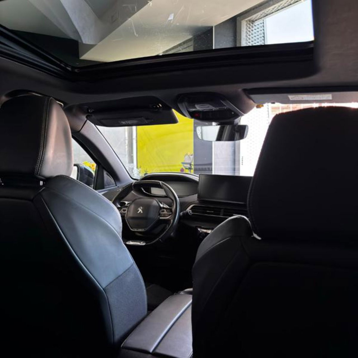 Peugeot 3008 PureTech Turbo 130 S&S EAT8 GT (10)