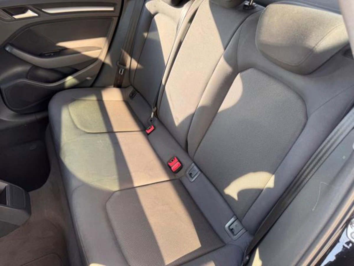 Audi A3 Sportback 30 TFSI Sport (10)