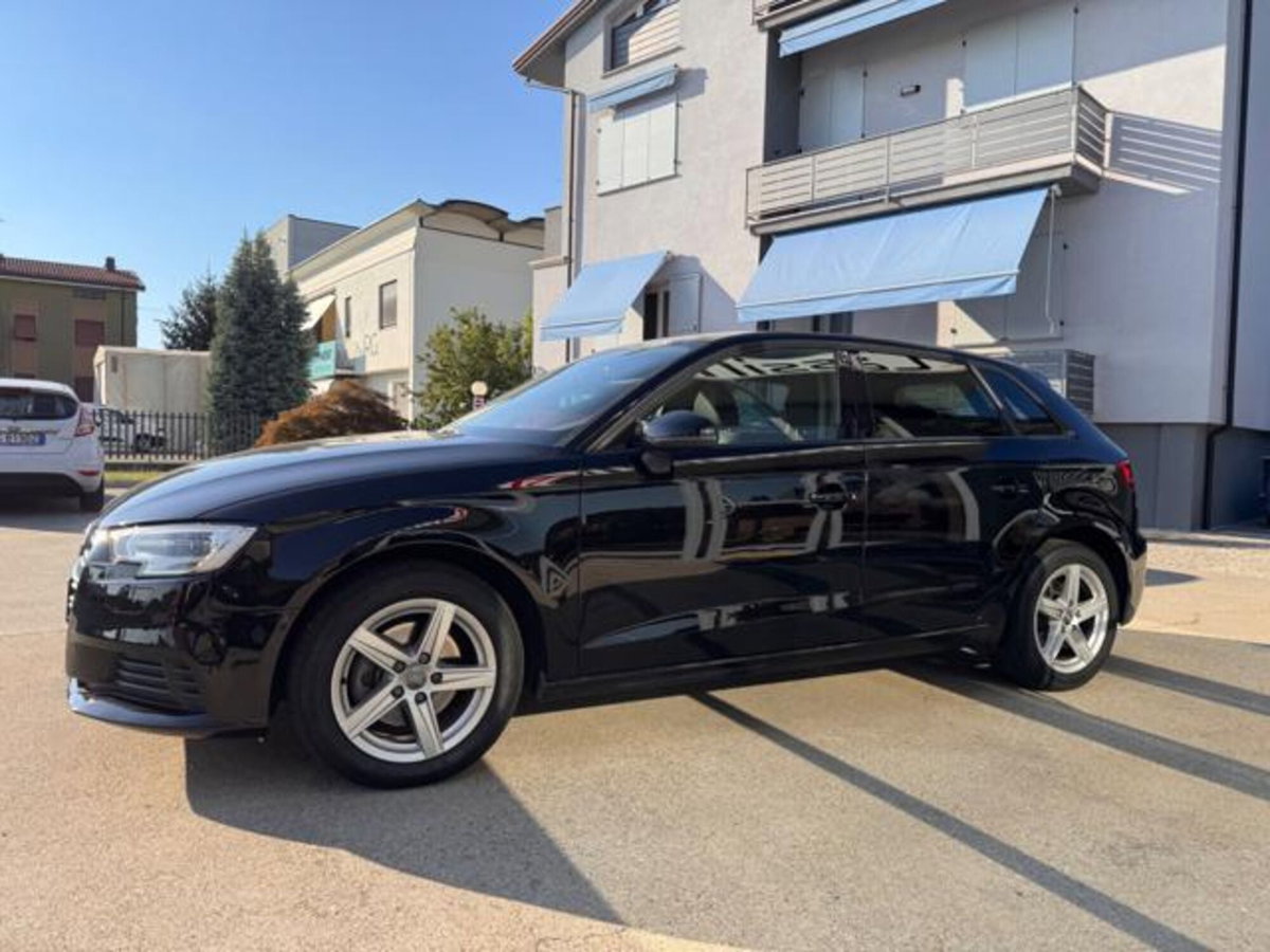 Audi A3 Sportback 30 TFSI Sport (6)