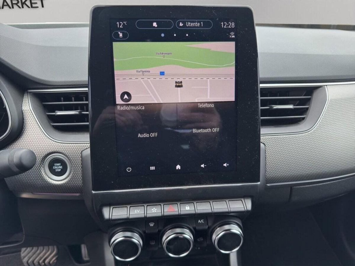 Renault Arkana 1.6 full hybrid Techno 145cv (12)