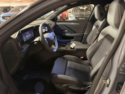 Opel Astra 1.2 hybrid GS 145cv dct6 (8)