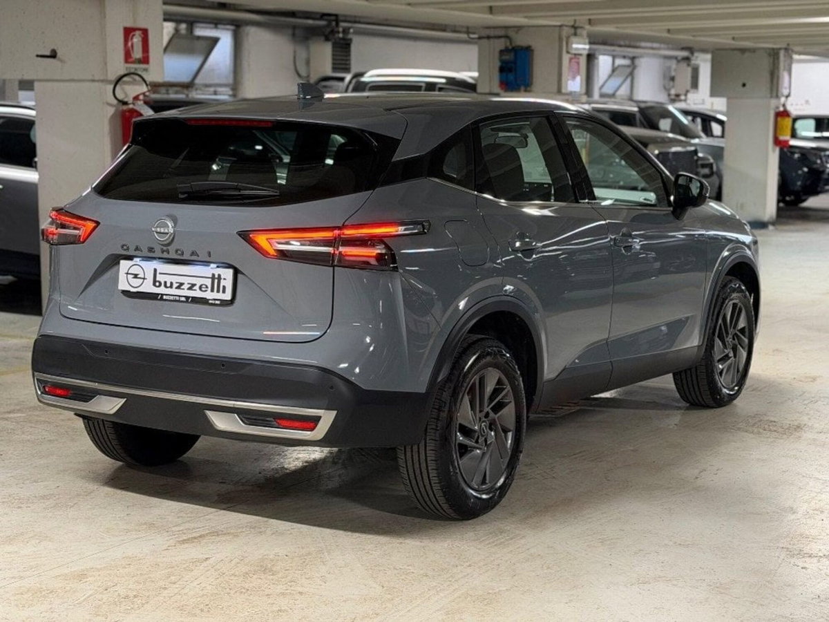 Nissan Qashqai 1.3 mhev Acenta 2wd 140cv (4)