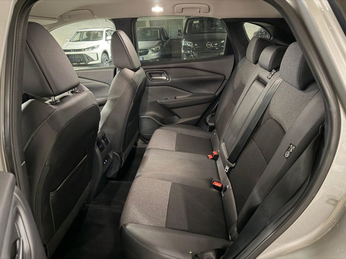 Nissan Qashqai 1.3 mhev N-Connecta 2wd 140cv (20)