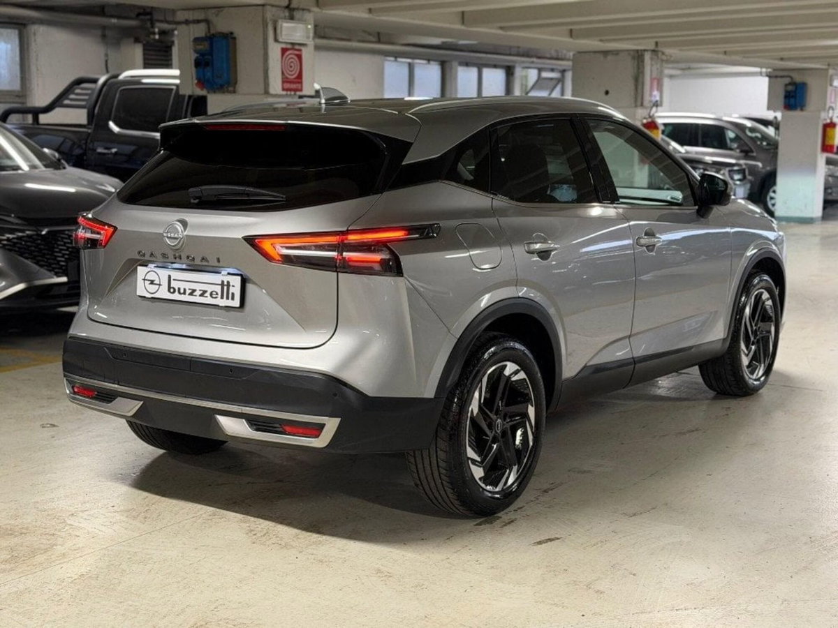 Nissan Qashqai 1.3 mhev N-Connecta 2wd 140cv (5)