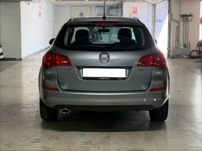 Opel Astra Station Wagon 1.4 Turbo 140CV Sports GPL Tech Cosmo (5)
