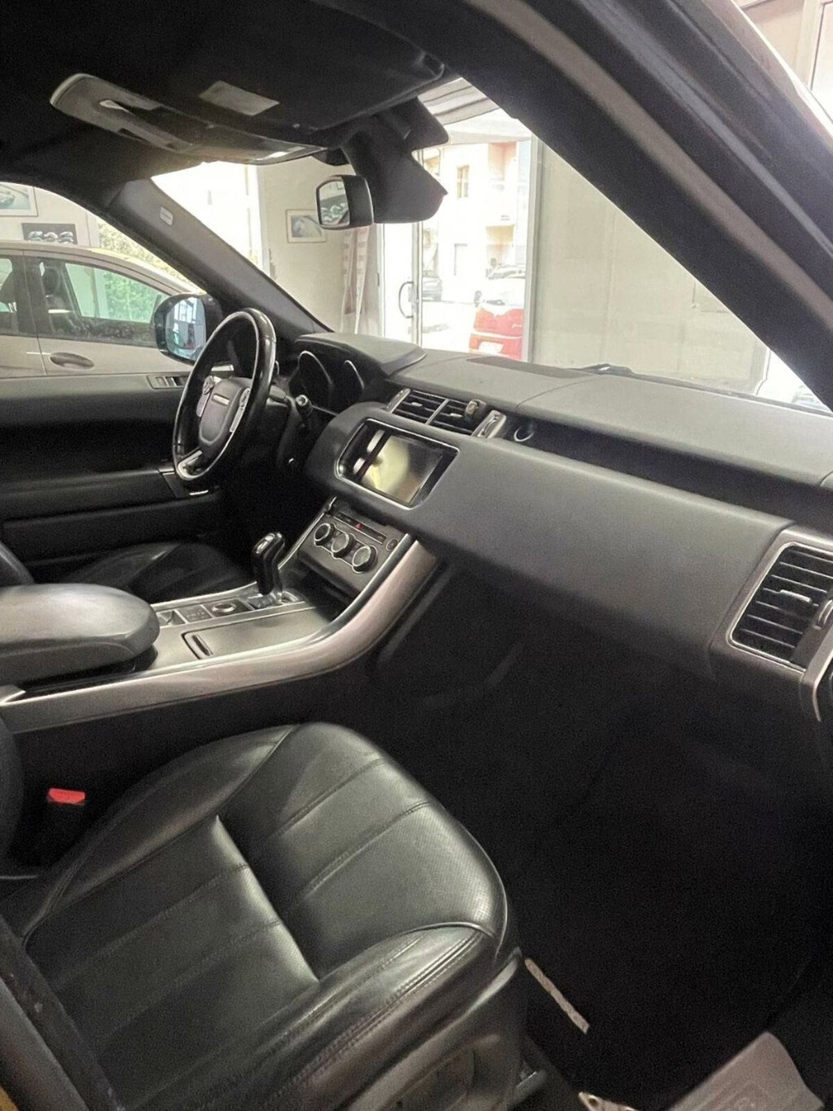 Land Rover Range Rover Sport 3.0 TDV6 HSE Dynamic (6)