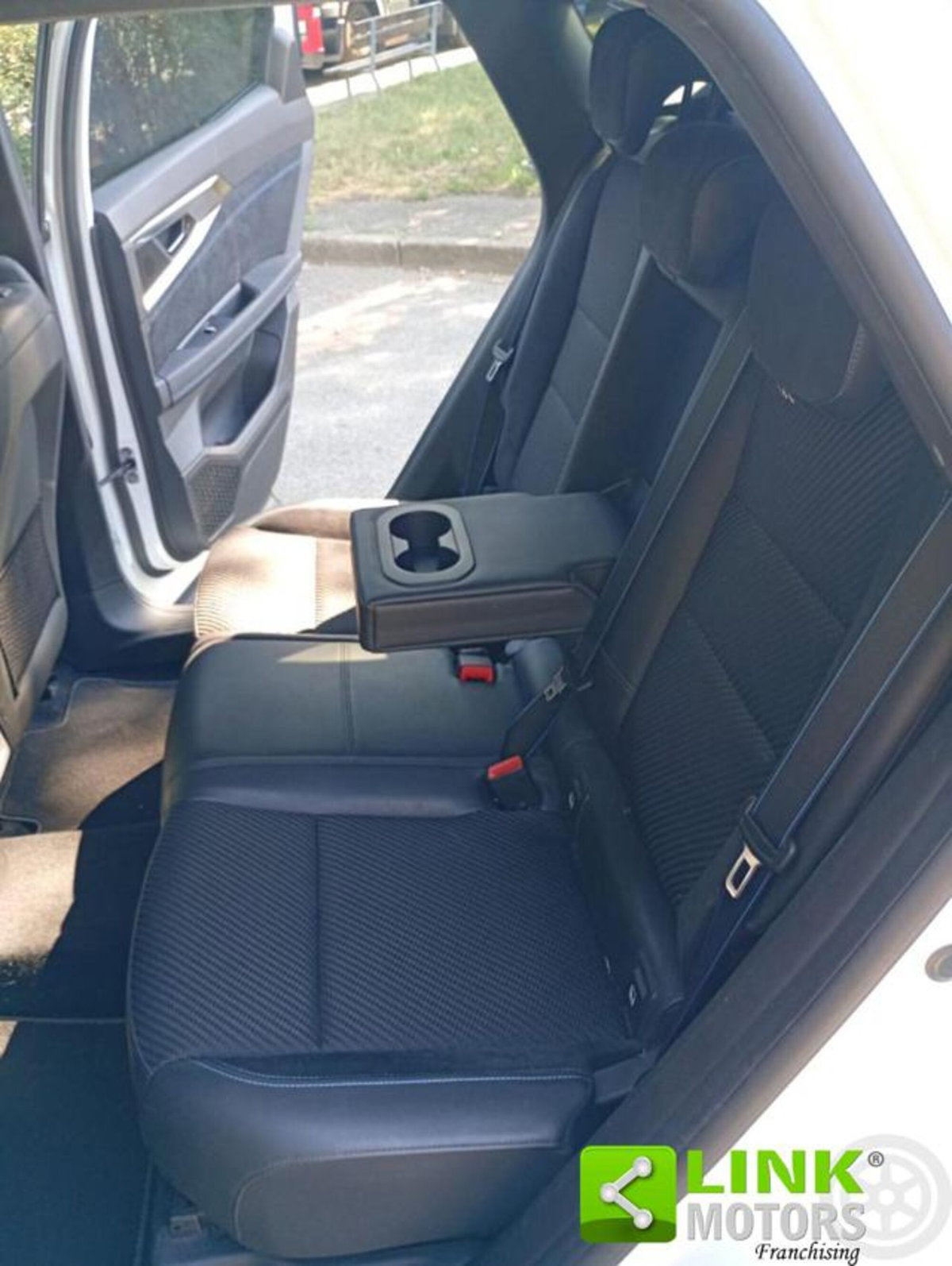 Renault Austral 1.2 full hybrid Iconic Esprit Alpine 200cv auto (12)