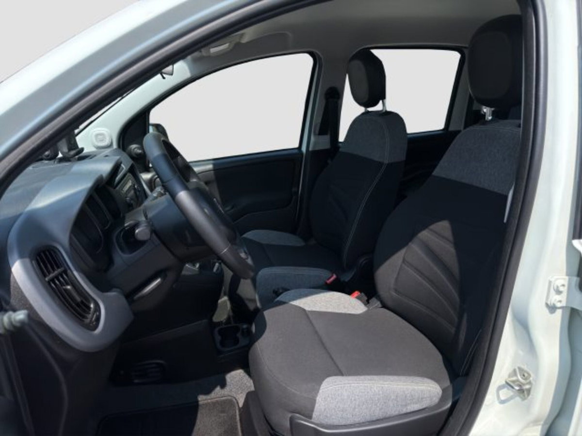 Fiat Panda 1.0 FireFly S&S Hybrid City Cross (10)