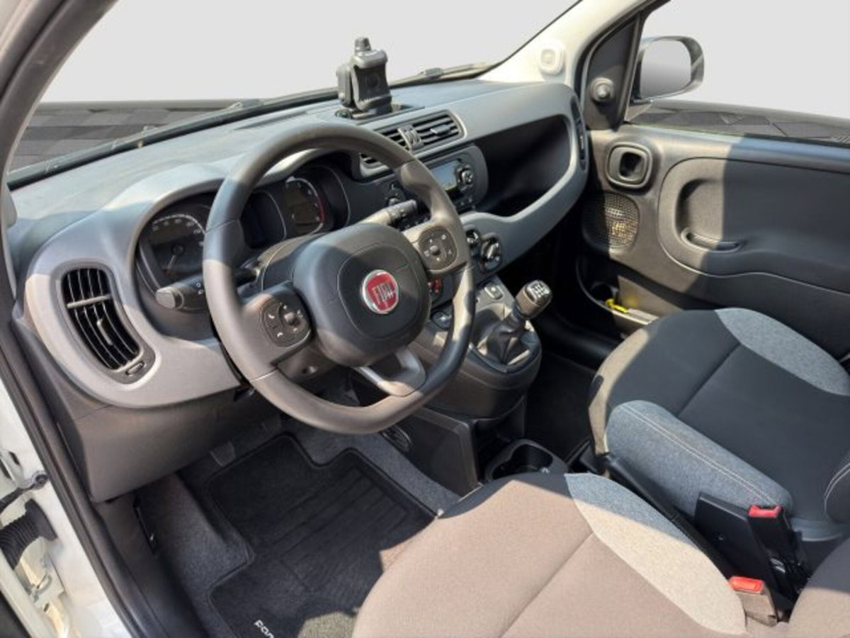 Fiat Panda 1.0 FireFly S&S Hybrid City Cross (9)