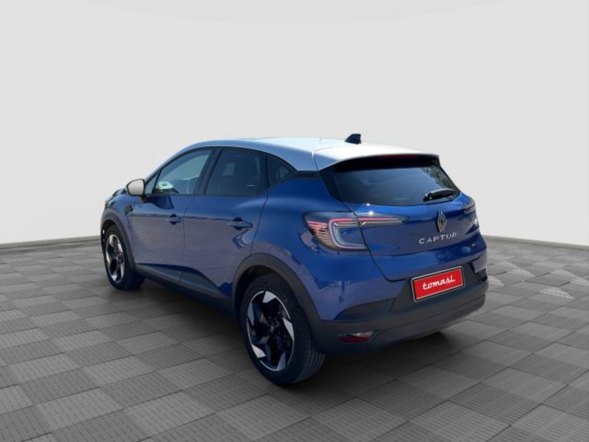 Renault Captur Full Hybrid E-Tech 145 CV Techno (3)