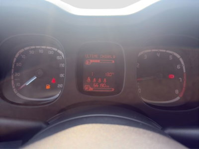 Fiat Panda 1.0 FireFly S&S Hybrid City Cross (14)