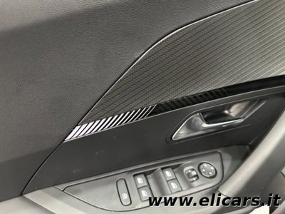 Peugeot 2008 PureTech 100 S&S Allure (14)
