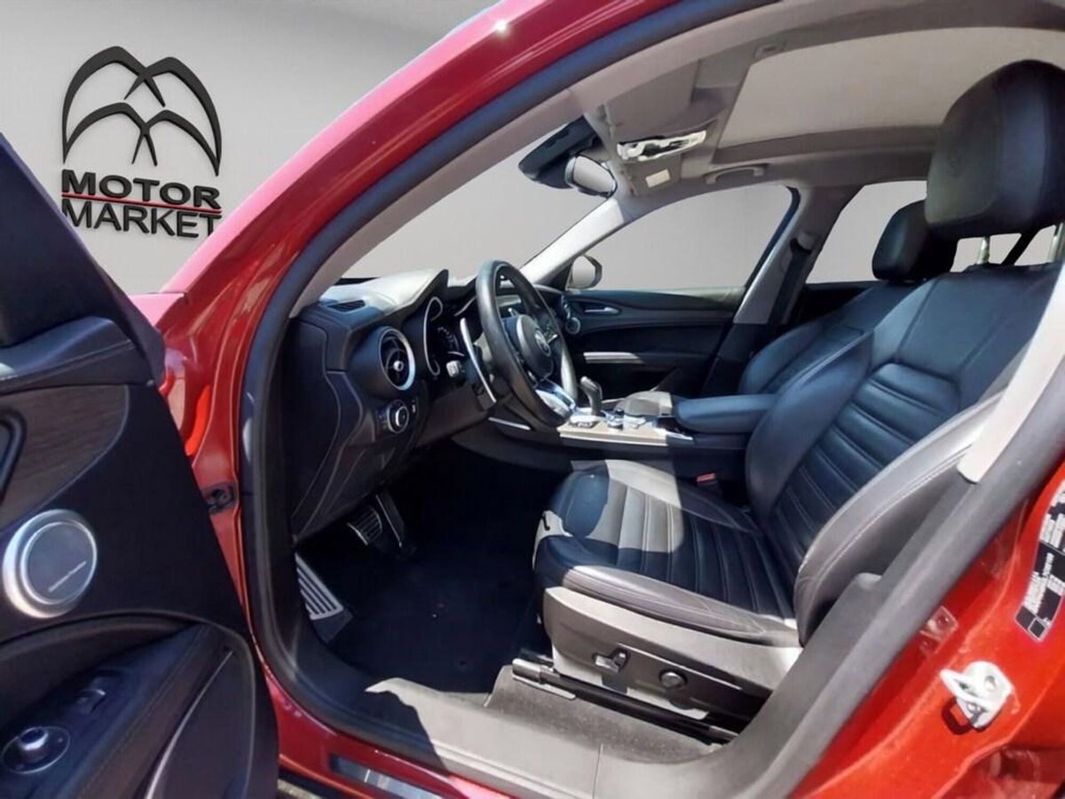 Alfa Romeo Stelvio Stelvio 2.0 Turbo 280 CV AT8 Q4 Ti (11)