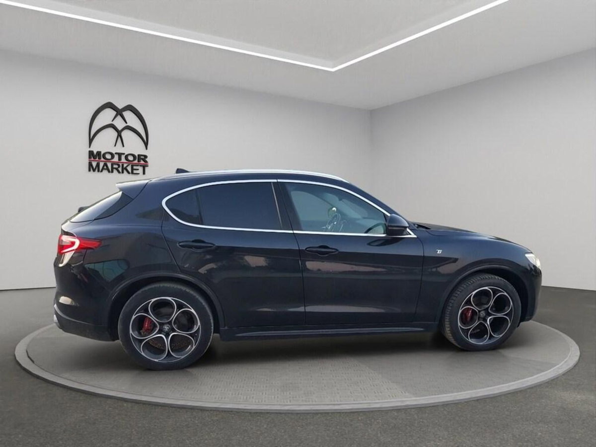 Alfa Romeo Stelvio Stelvio 2.0 Turbo 280 CV AT8 Q4 Ti (4)