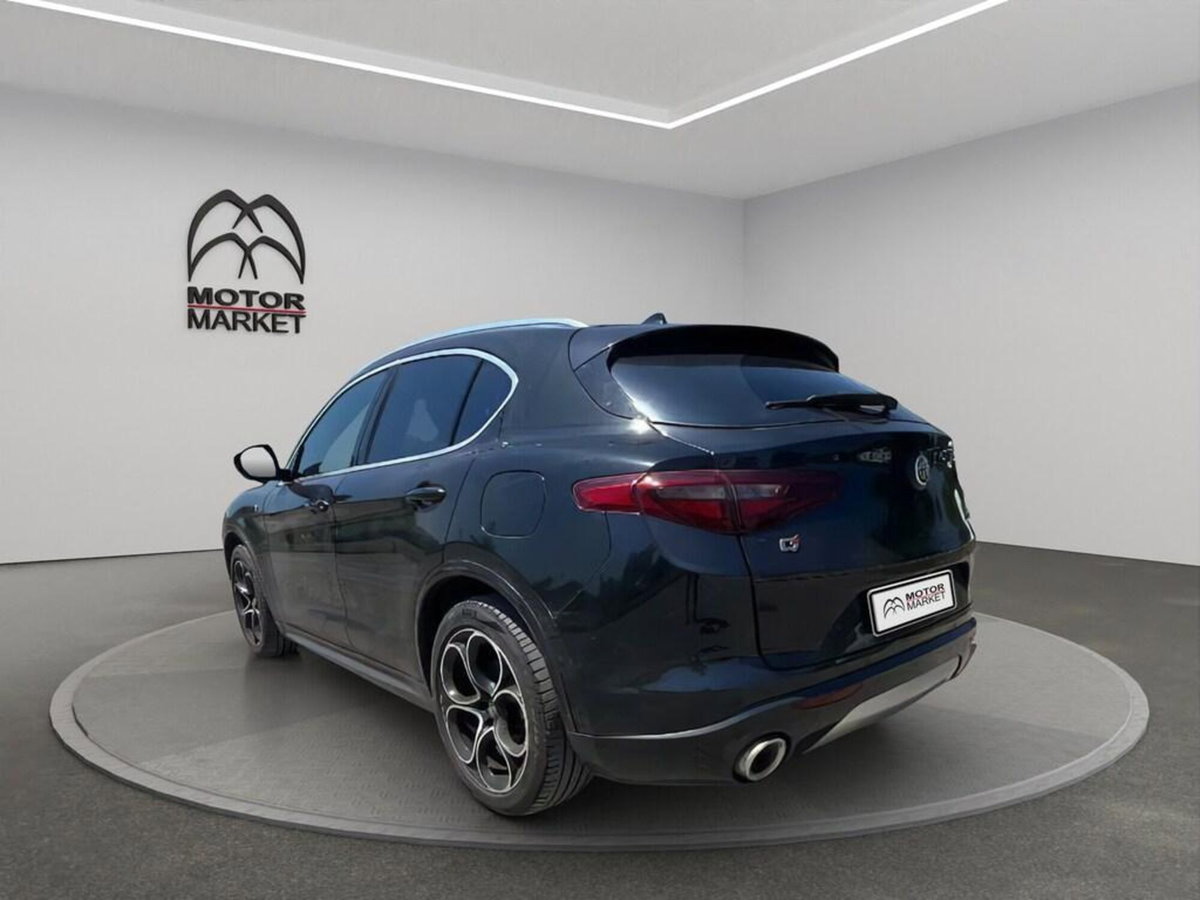 Alfa Romeo Stelvio Stelvio 2.0 Turbo 280 CV AT8 Q4 Ti (8)