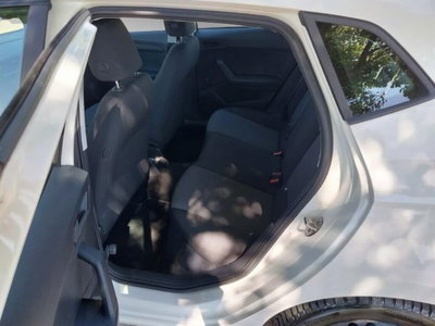 SEAT Ibiza 1.0 TGI 5 porte Reference (12)