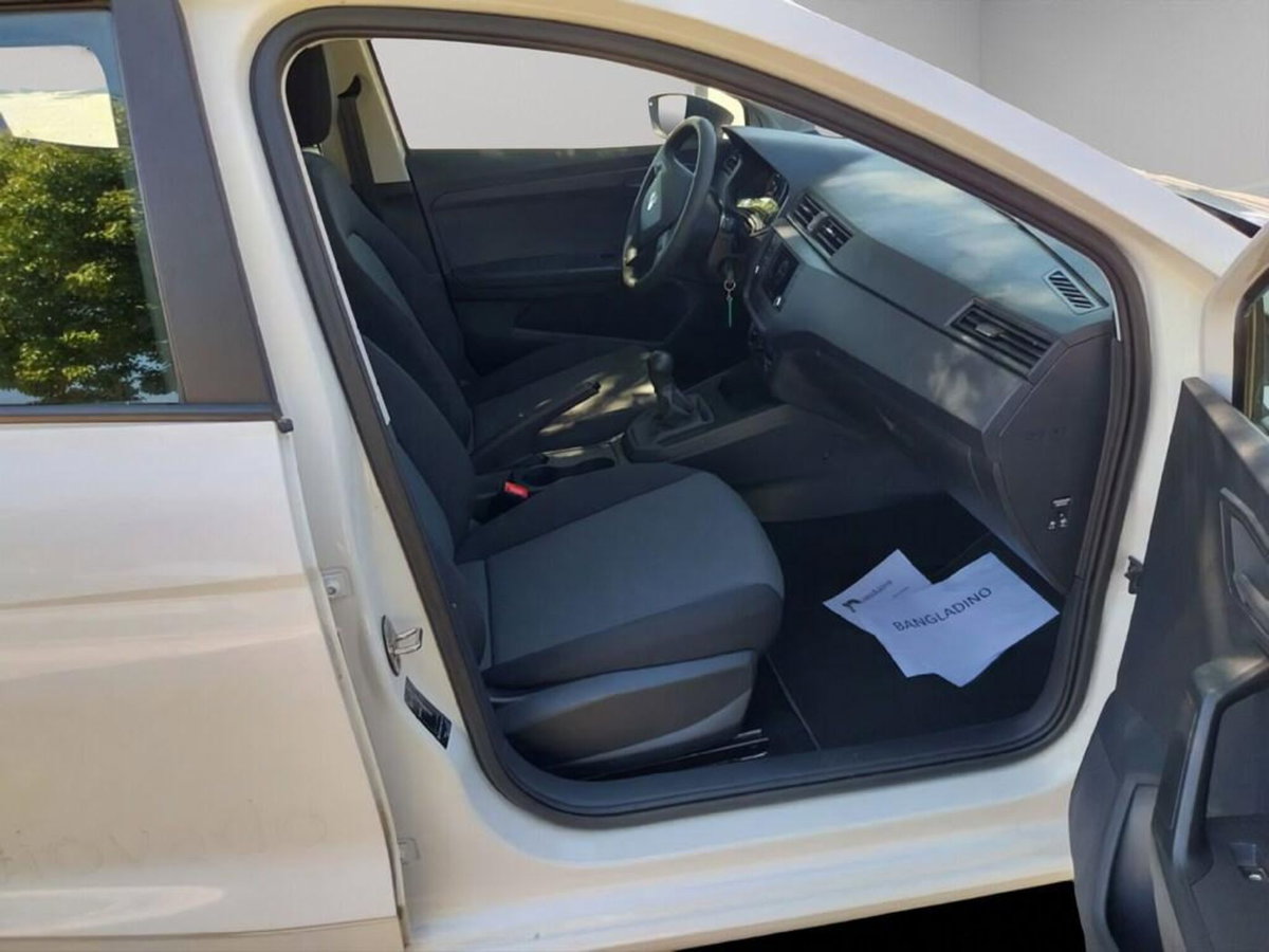 SEAT Ibiza 1.0 TGI 5 porte Reference (14)