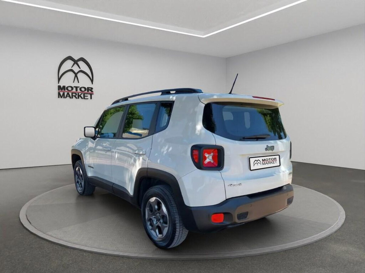 Jeep Renegade 2.0 Mjt 140CV 4WD Active Drive Limited (8)