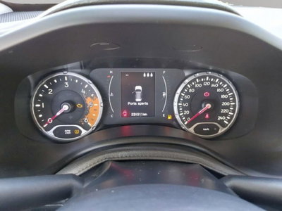 Jeep Renegade 2.0 Mjt 140CV 4WD Active Drive Limited (9)