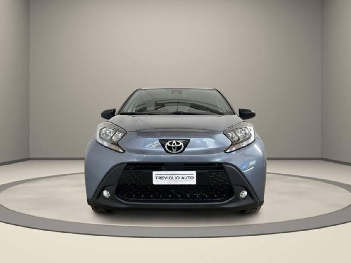 Toyota Aygo X 1.0 VVT-i 72 CV 5p. Undercover S-CVT (2)