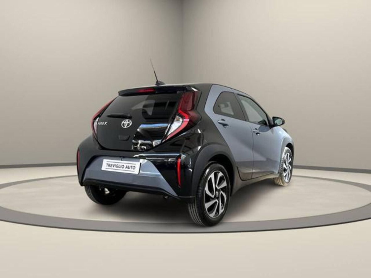 Toyota Aygo X 1.0 VVT-i 72 CV 5p. Undercover S-CVT (5)