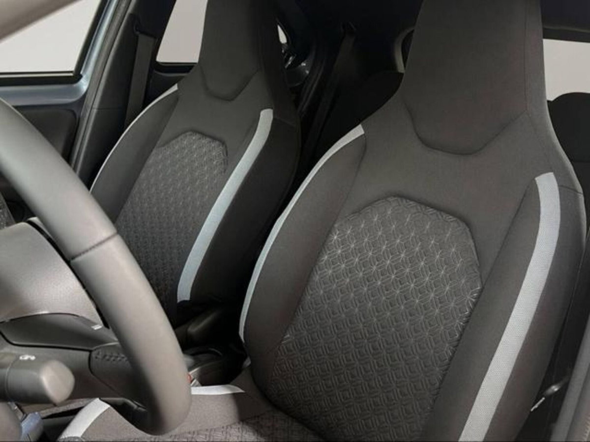 Toyota Aygo X 1.0 VVT-i 72 CV 5p. Undercover S-CVT (9)