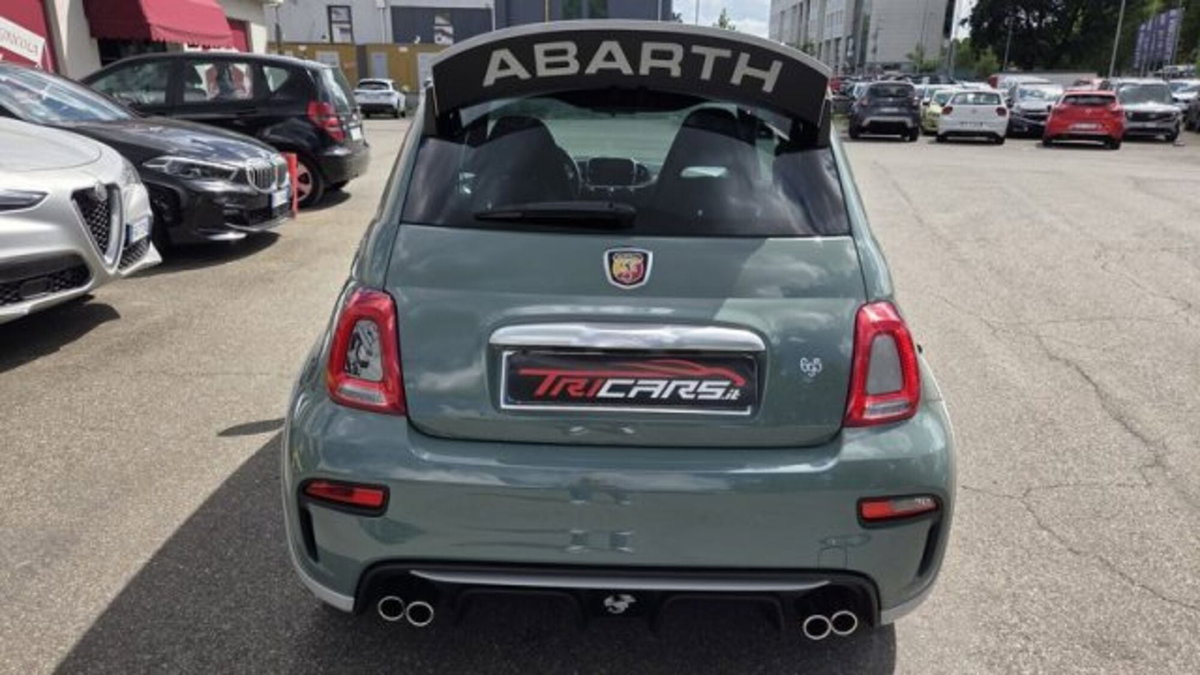 Abarth 695 695 1.4 Turbo T-Jet 180 CV 70° (5)