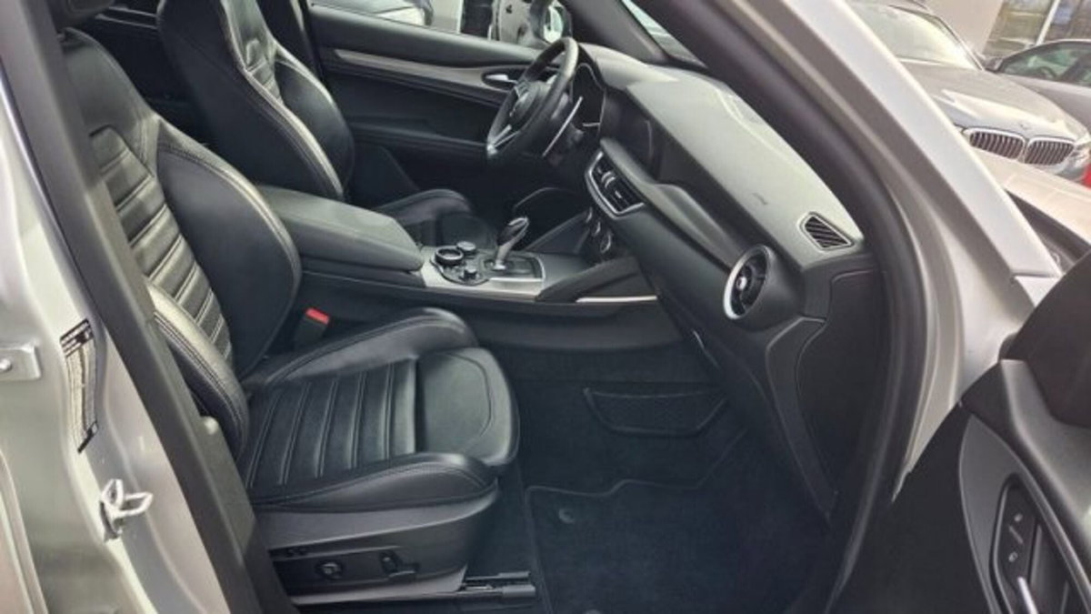 Alfa Romeo Stelvio Stelvio 2.2 Turbodiesel 210 CV AT8 Q4 Executive (10)