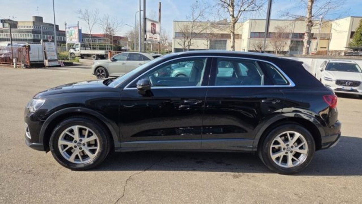 Audi Q3 Sportback 40 TFSI S tronic quattro edition (3)